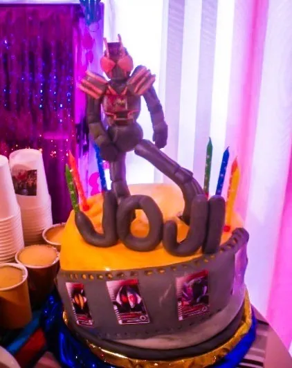 仮面ライダーＤECADE ケーキ|cakeitupさん