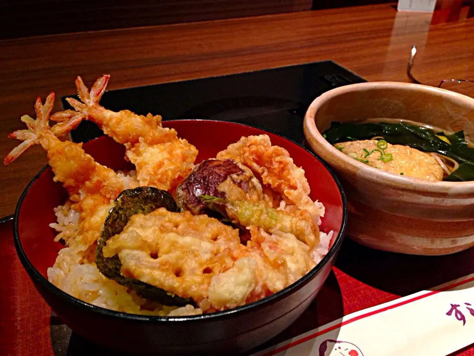 Snapdishの料理写真:車海老天丼/さと|カリヤ レイイチロウ。さん