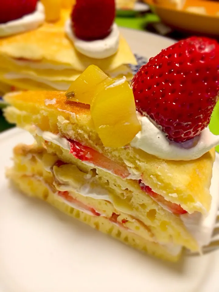 いちごホットケーキプリン入り♡|あやさん