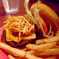 Snapdishの料理写真:Boricua Burger at Cafe Caribe|Shawna Rowleyさん