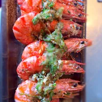 Butter garlic prawns|nakadai mikazukiさん