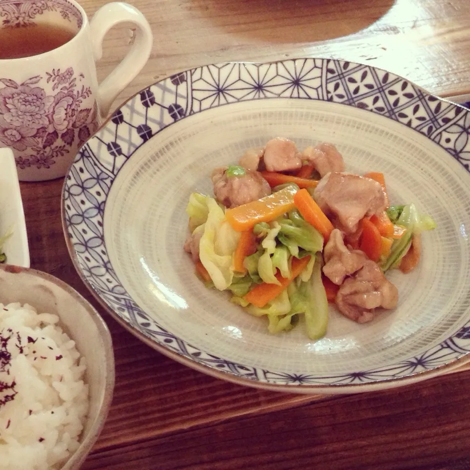 鶏肉とキャベツの塩炒め|aoさん