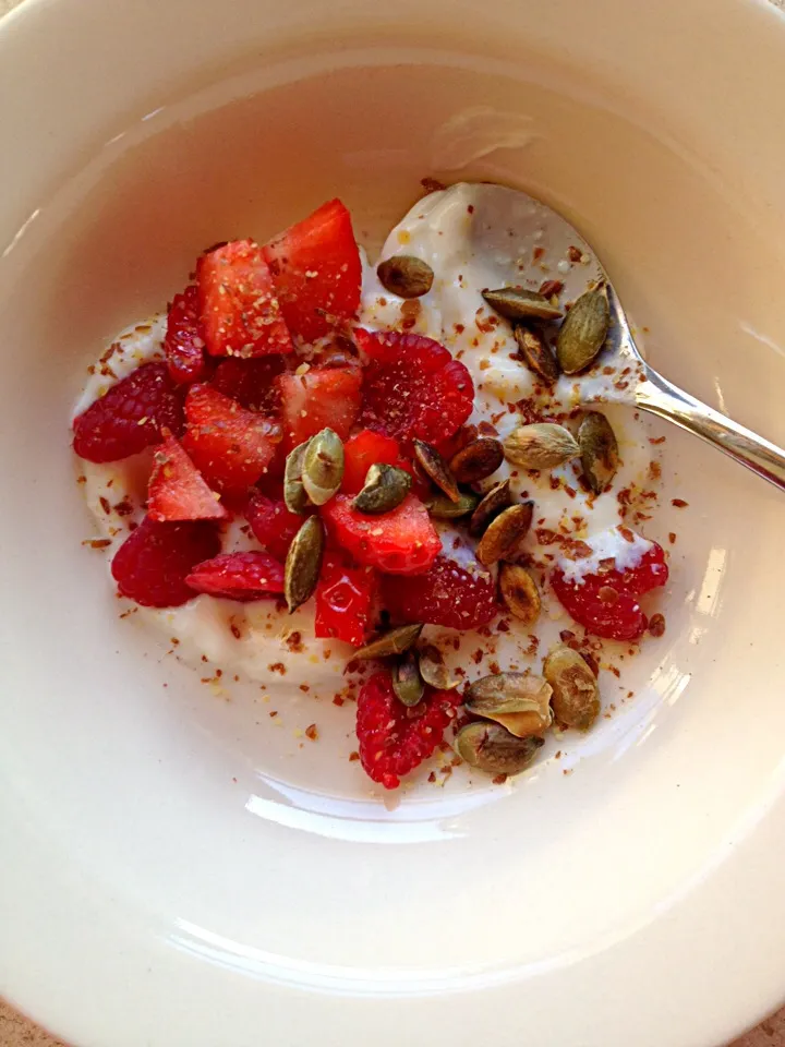 Snapdishの料理写真:SojaYoghurt with fruit and seeds|Jane Woodsさん