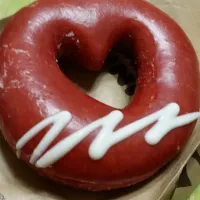 Snapdishの料理写真:Red Velvet Doughnut|연지은さん