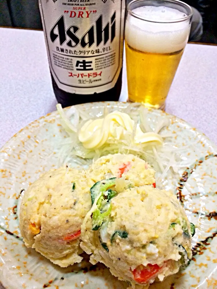 ポテトサラダと瓶ビールで、独り酒開始！|Takashi H.さん