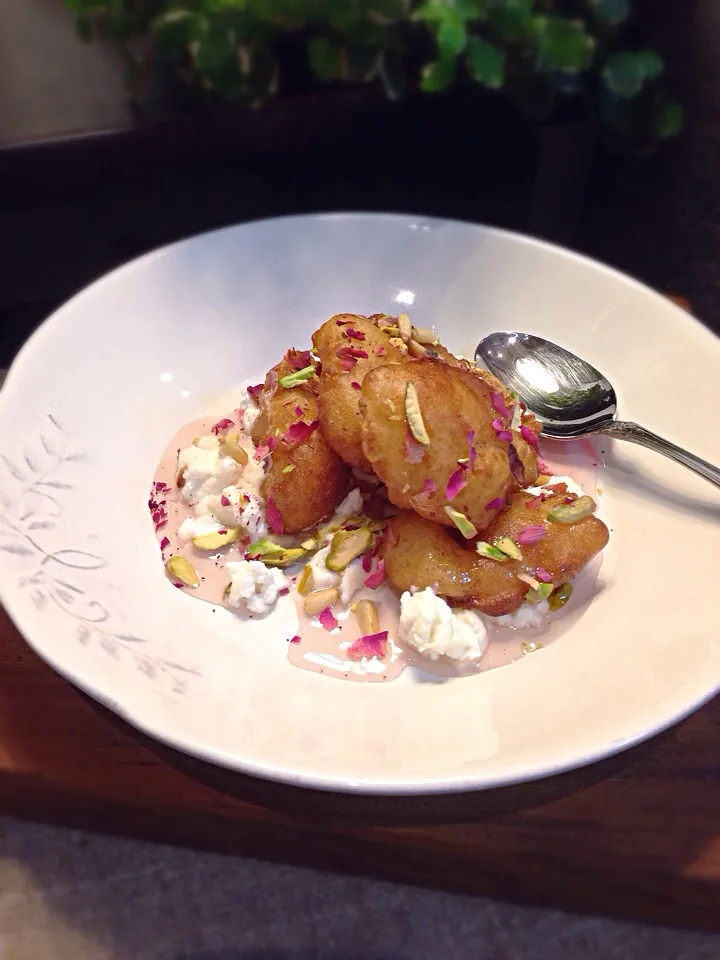 Snapdishの料理写真:Doughnut dumplings with honey and rose syrup,ricotta cheese|rick chanさん