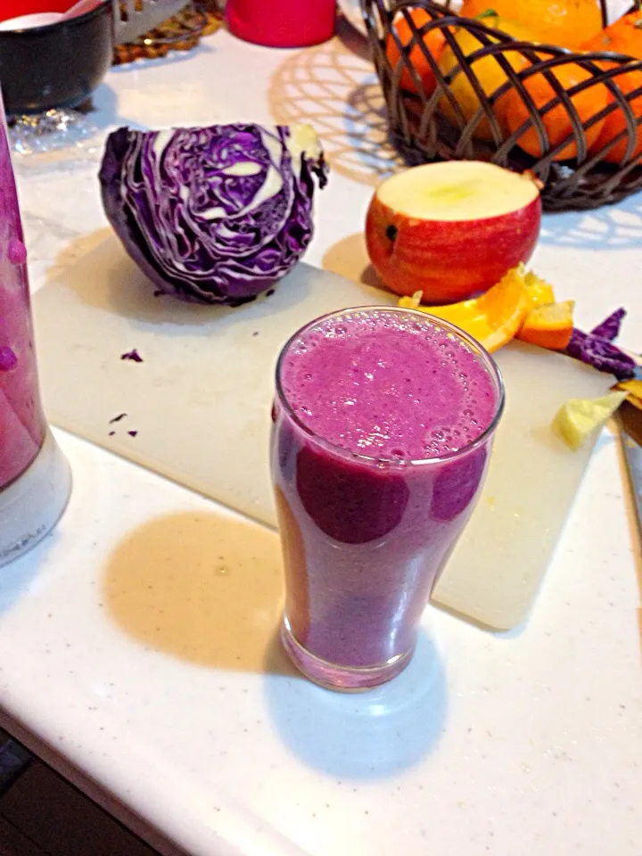 Snapdishの料理写真:Purple resolution smoothie 💜|viviさん