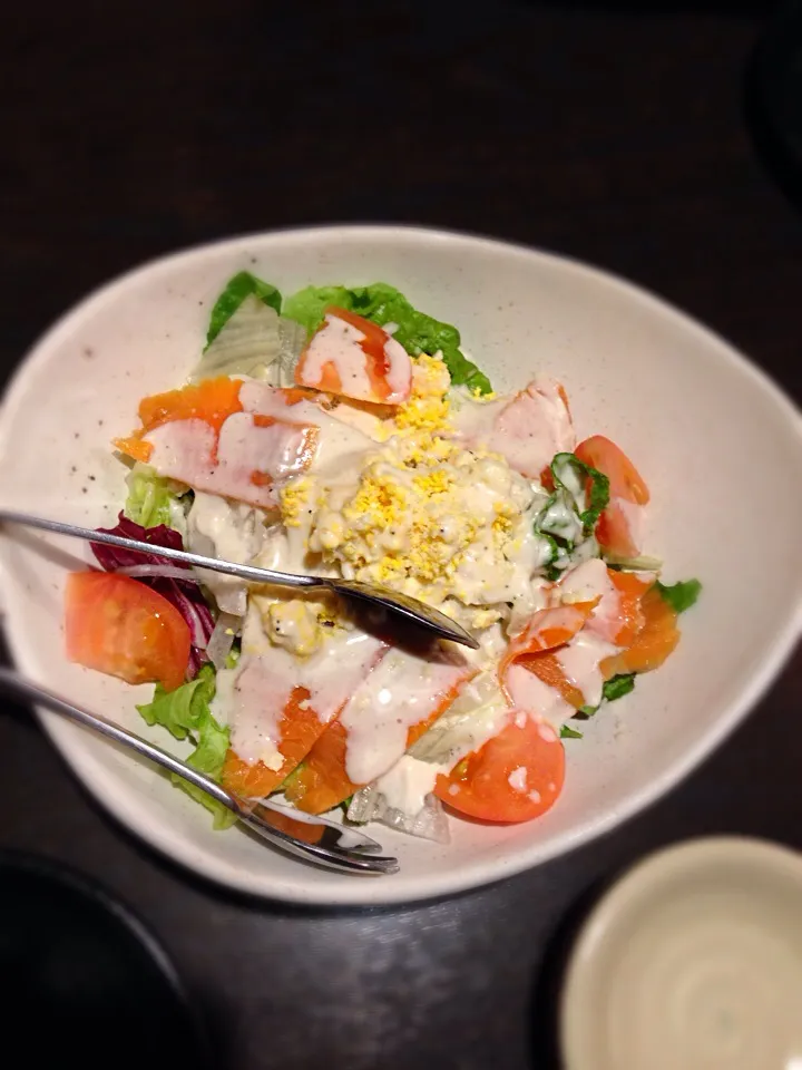 Smoked salmon salad|Amia Ersantiさん