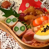 ともさんの料理 薩摩芋と蓮根のデパ地下風で…2/27  お弁当