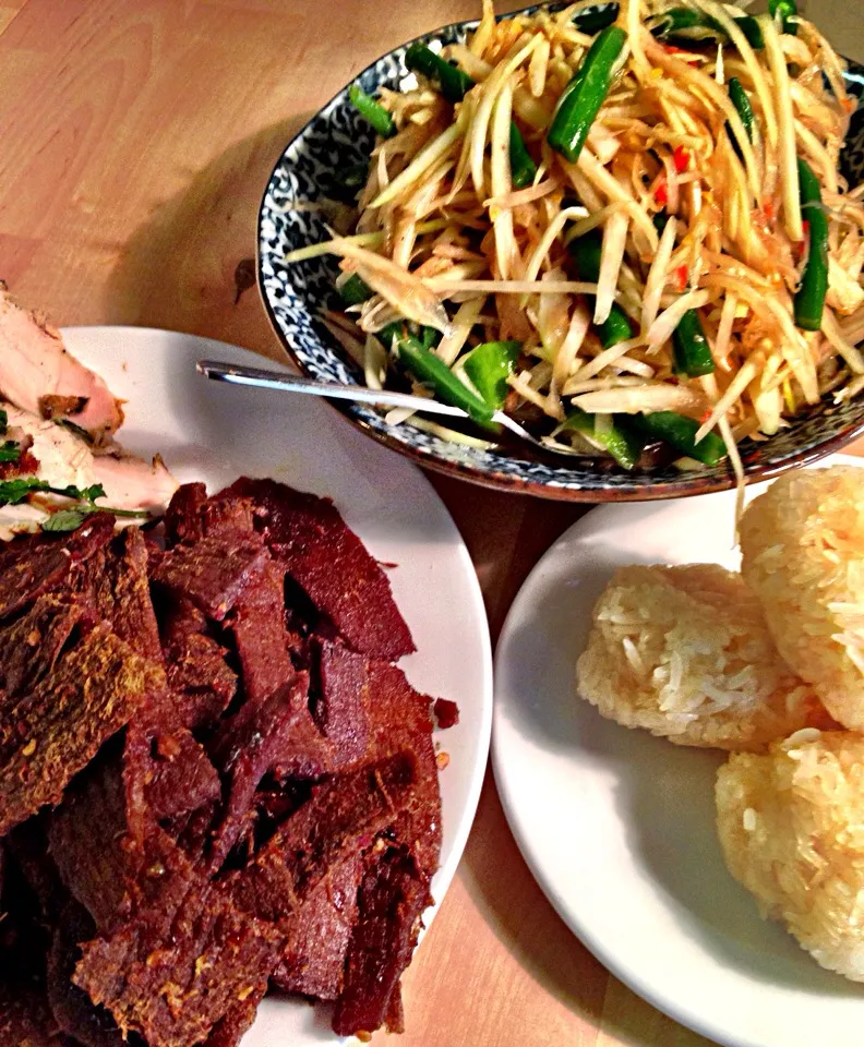 Papaya Salad, Beef Jerky, Sticky Rice|Leo D.さん