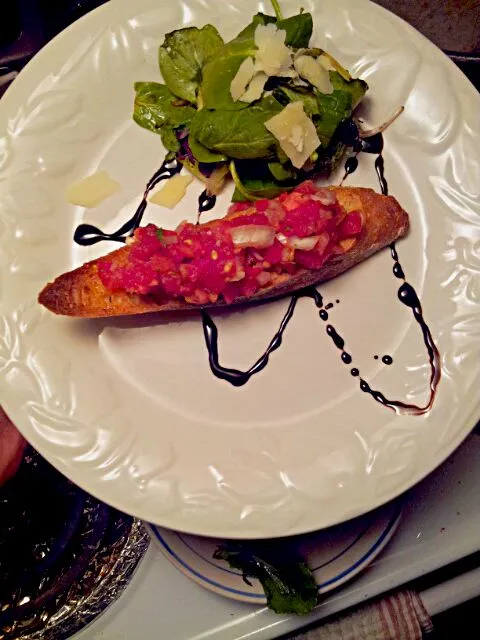 Bruschetta with Fresh from thé Garden tomato|Tiffany Maiteeさん