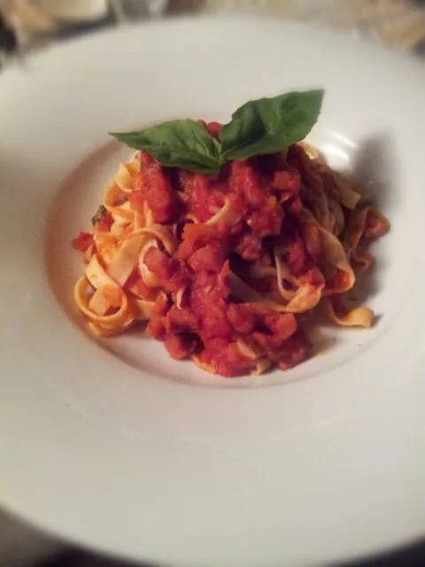 Home made pasta tomato n basilic sauce|Tiffany Maiteeさん