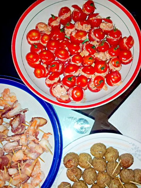 Snapdishの料理写真:Tomato with shrimp ... Beef Ball ... Shrimp and Maple bacon|Tiffany Maiteeさん