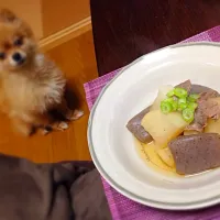 Snapdishの料理写真:牛すじ大根と玉コンニャクの煮込み|鍋島さん