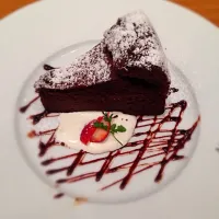 Snapdishの料理写真:Chocolate cake|Reineさん