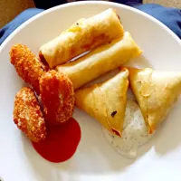 samosa, spring roll and chicken|Sunrajさん