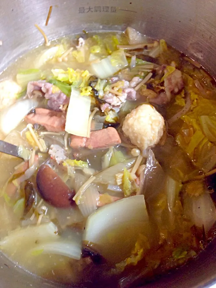 玉ねぎスープで鍋とラーメン(^O^)／|すかラインさん