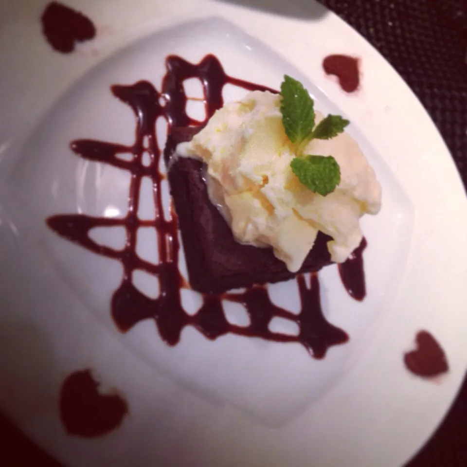 Icecream  browni whit hand made chocolate jam|Mizkoさん