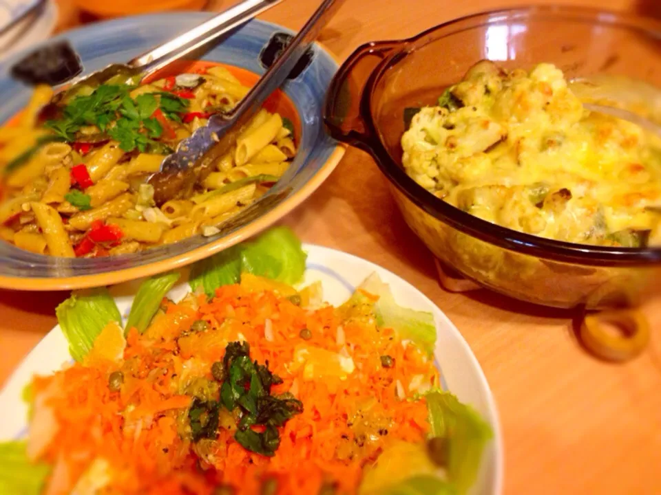 #oil sardine, veges, garlic& chilli penne #brussels sprouts& cauliflower gratin #carrot, radish& orange salad|Chika Ebiharaさん