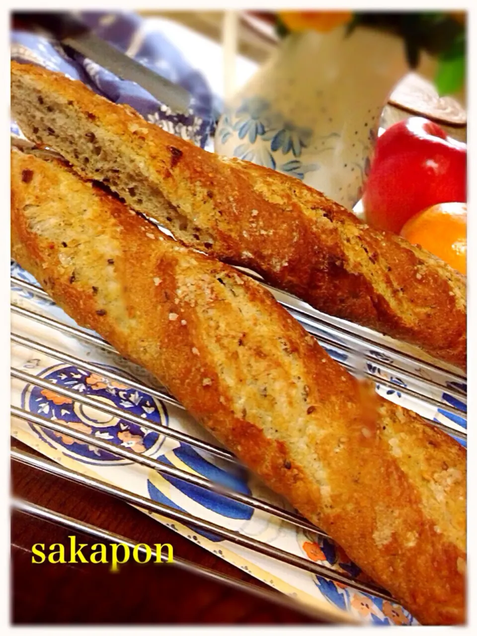 tamaやんのソルトトップのセサミバケット＊全粒粉入り|さかぽんさん