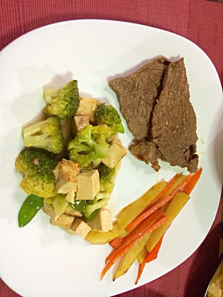 Stir brocolli and tofu|Lai's Kitchenさん