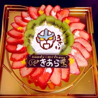 Snapdishの料理写真:誕生日ケーキ|hiroさん