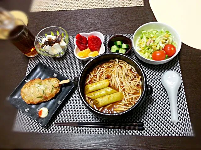 カレーうどん
コールスローとトマト
きゅうりの柚子こしょう漬け
長芋の韓国海苔かけ
さつま揚げ(頂き物)
イチゴとオレンジ

前日のカレー(写真撮り忘れ)からのリメイク。|rinkoさん