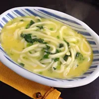 Snapdishの料理写真:簡単クリームうどん|yuzoiさん