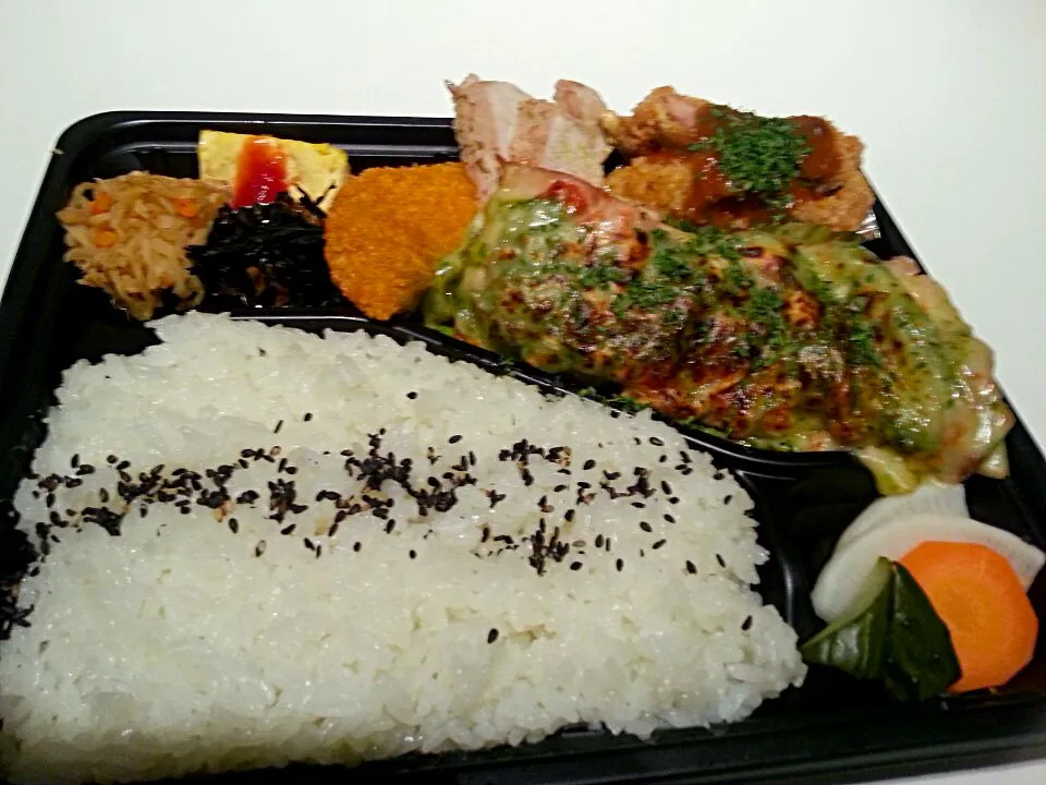 綱引き弁当800円　その2|boku117さん