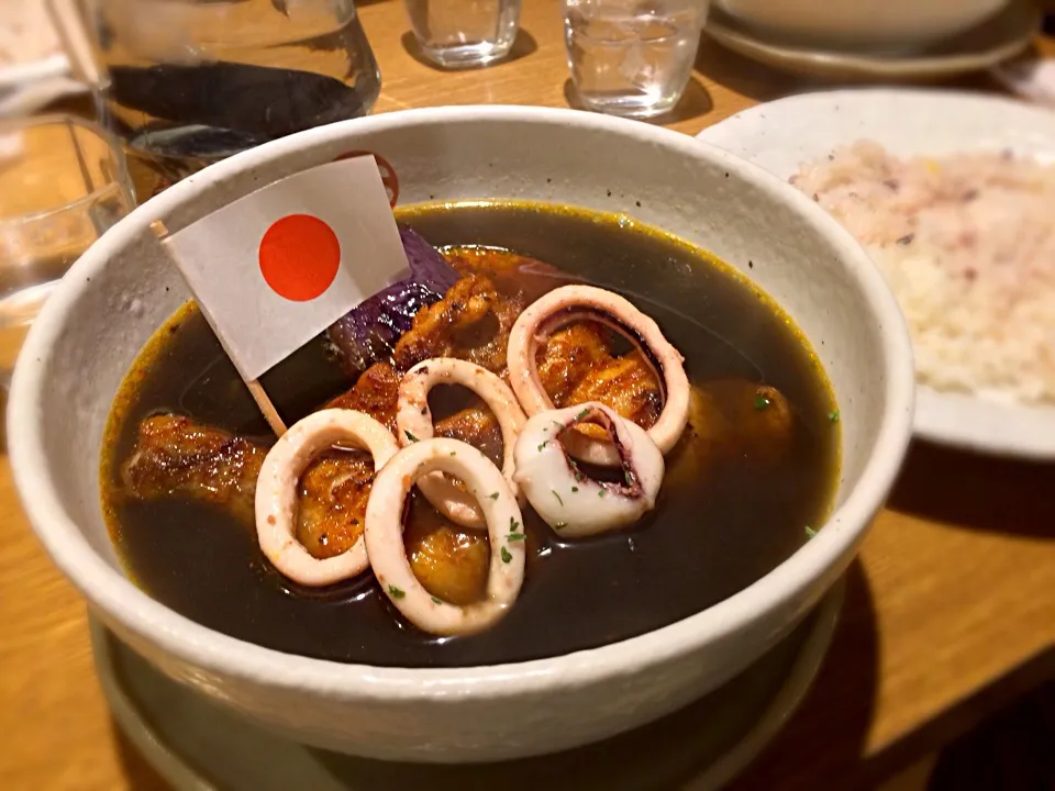 スープカレー ソチ五輪記念 イカスミバージョン|まるトラさん