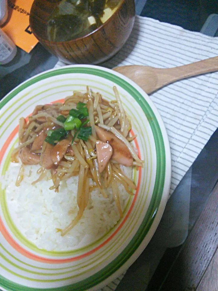 もやしと魚肉ソーセージの甘酢あんかけ|いもこさん