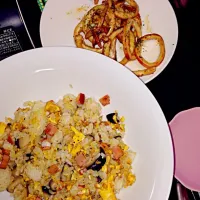 Snapdishの料理写真:イカバター＆炒飯|佐藤愛美さん