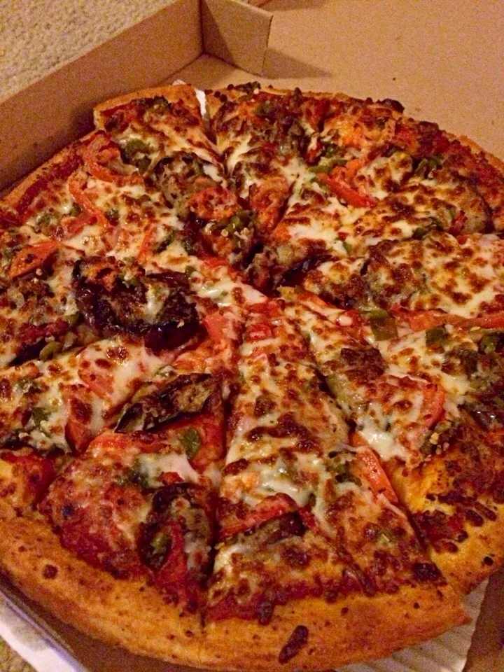 Snapdishの料理写真:Eggplant, Tomato, and New Mexico Green Chile Pizza|Rich Wagnerさん