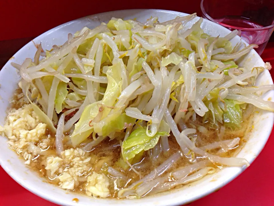 ラーメン二郎三田本店のニンニク少なめのそのまま|幸家さん