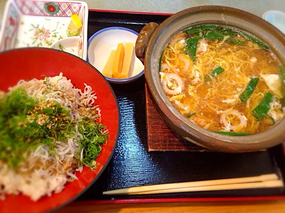 カワウソの里 鍋焼きラーメン|あゆさん