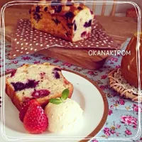 Snapdishの料理写真:ノンオイルヘルシー( •ॢ◡-ॢ)-♡ベリーのヨーグルトケーキ