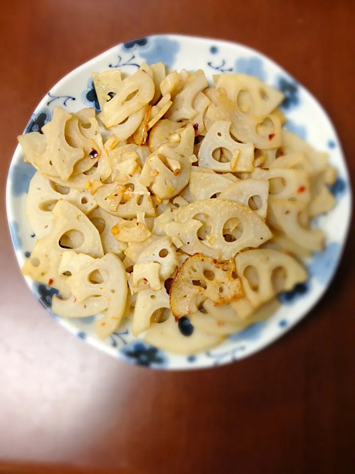 Snapdishの料理写真:Lotus root sauteed and simmered ハス(蓮根)のきんぴら|Mama Kathi Dinerさん