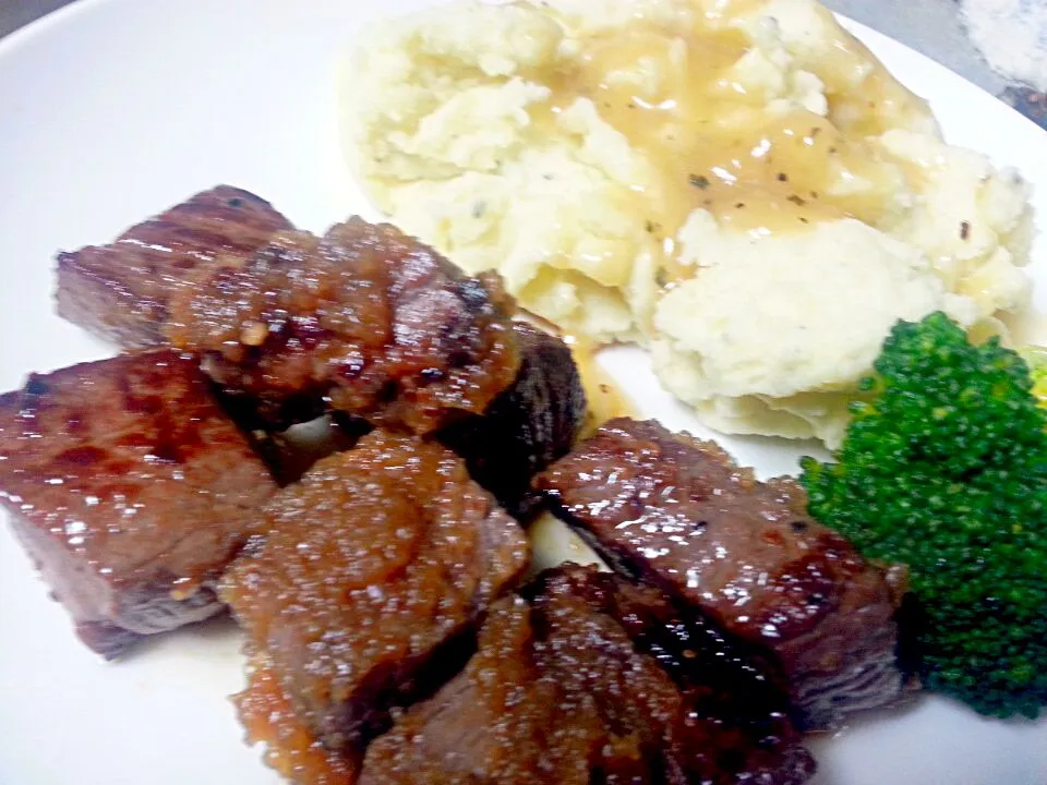 garlic cut steak and mashed potato|Analyn Austriaさん