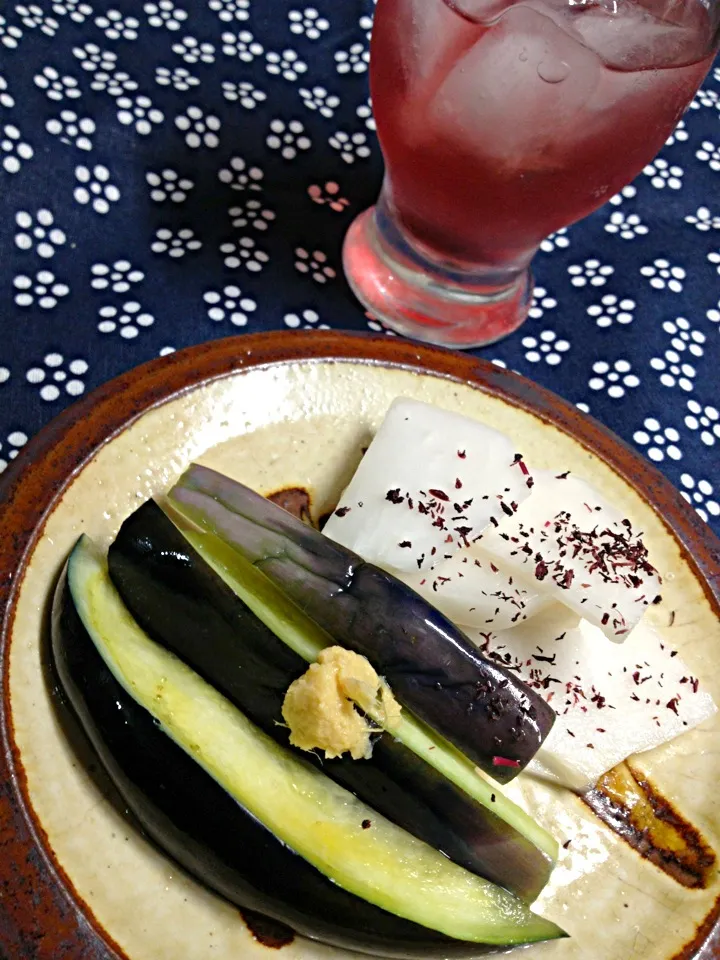 茄子とカブの浅漬け  ｄｅ  まず飲み(^ ^)|ハルさん