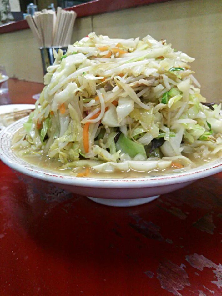 昼に主人と食べた野菜チャンポン(^^;
ほぼ、野菜炒め（笑）|Mayumi Katoさん