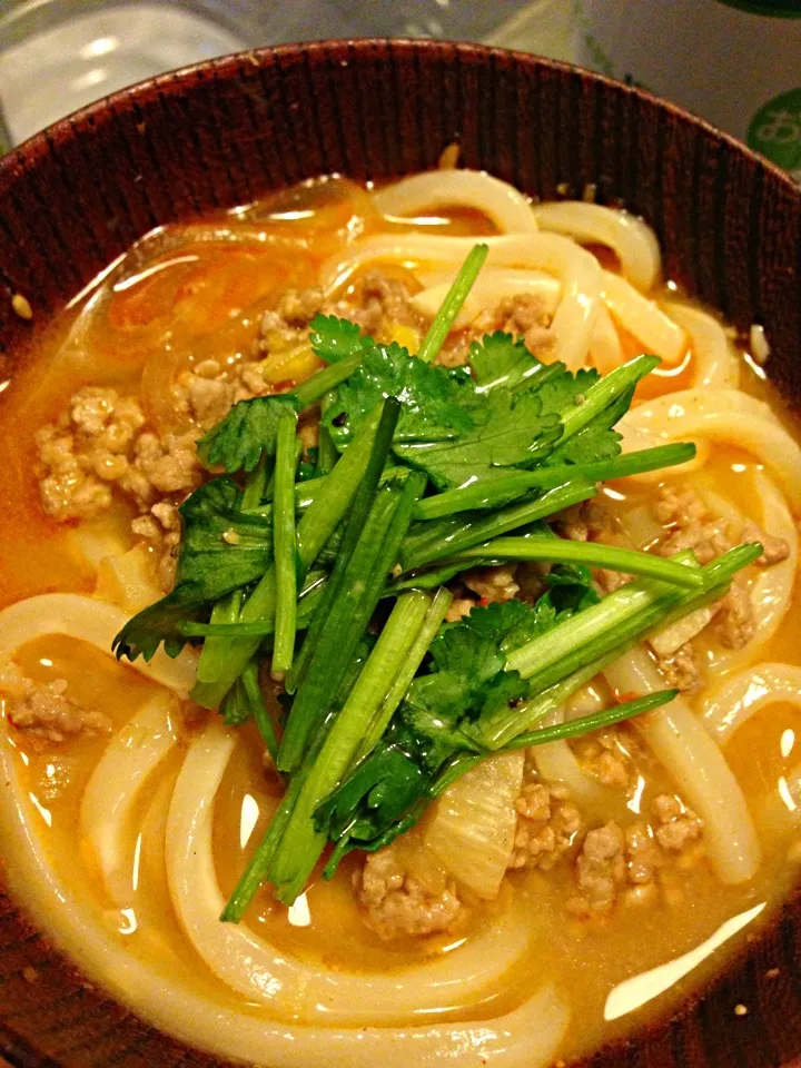 Snapdishの料理写真:味噌坦々鍋の〆うどん|たけのこジョニーさん