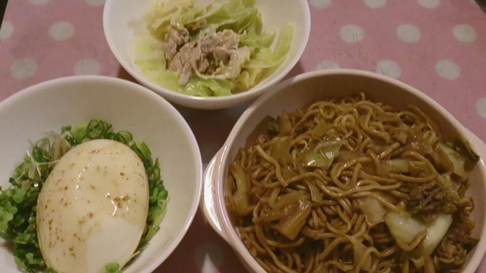 焼きそば、冷奴、キャベツ豚肉ごま和え|クラキティさん