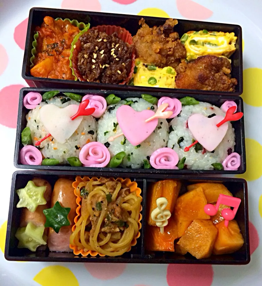 Snapdishの料理写真:バレンタイン♡お弁当|休日限定ままさん