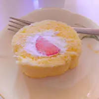 いちごロールケーキ|めぐピコさん