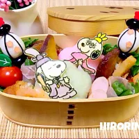 ともちゃんの薩摩芋と蓮根のデパ地下風入り♡スヌーピーのお雛様弁当🎎♡