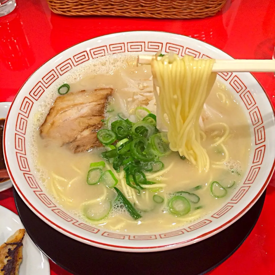 白ラーメン|maixx ใหม่さん