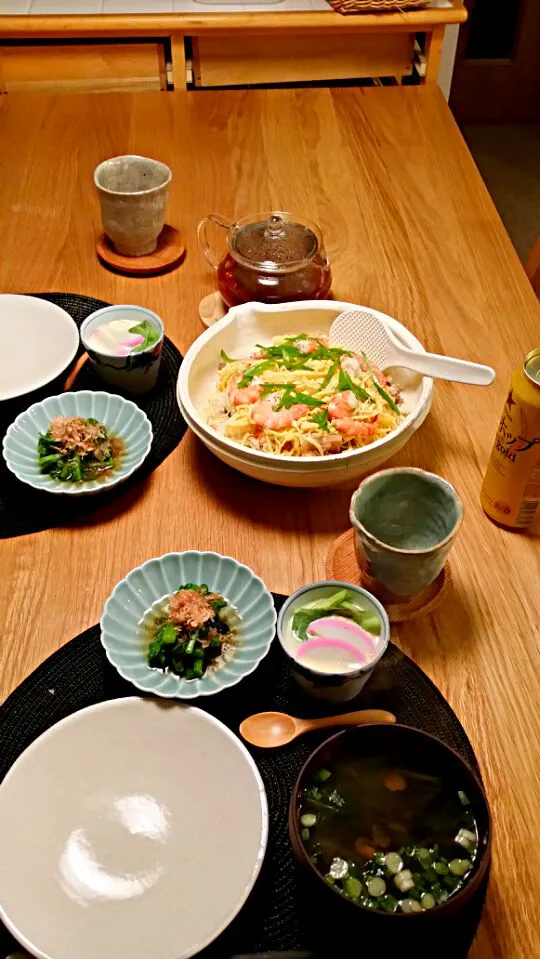 Snapdishの料理写真:チラシ寿司、菜の花お浸し、おすまし、茶碗蒸し。|Manabu  Yamasakiさん