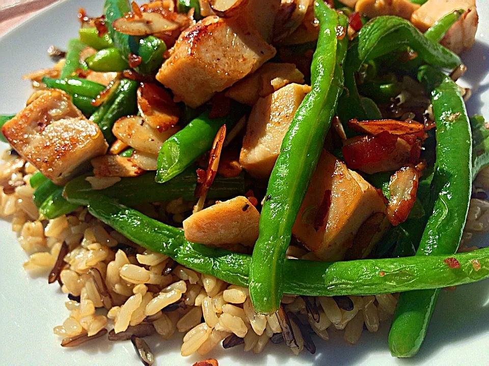 Sautéed Chicken & Green Beans on a bed of Wild Rice|lindsay robesonさん