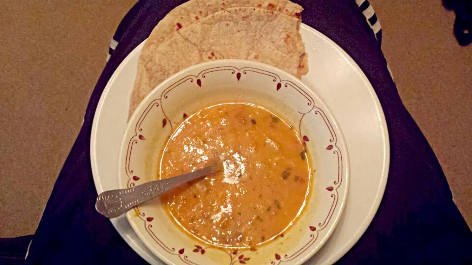 roti and daal aka chapatti and lentils|Sunrajさん