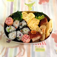 Snapdishの料理写真:幼稚園最後のお弁当。|のんちさん